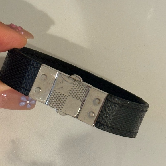 men's LV Leather and Silver Combo Bracelet - Picture 3 of 4